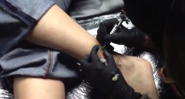 New York agency offers employees pay rise for getting tattoo of company logo